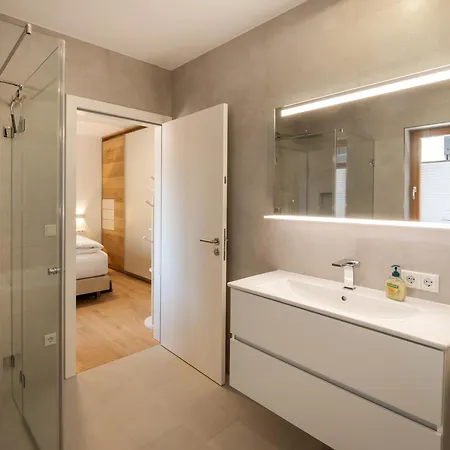 Herzi - Ausgestattet, Neu, Chic Und Sehr Gemuetlich