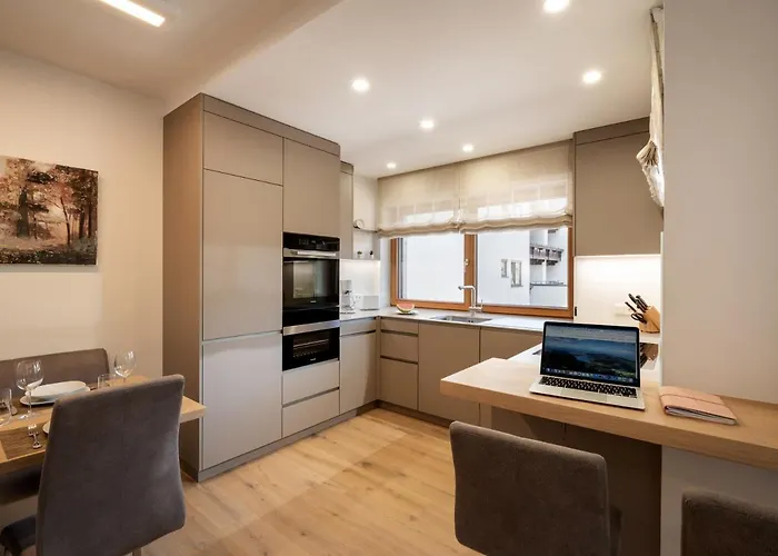 Herzi - Ausgestattet, Neu, Chic Und Sehr Gemuetlich Lejlighed